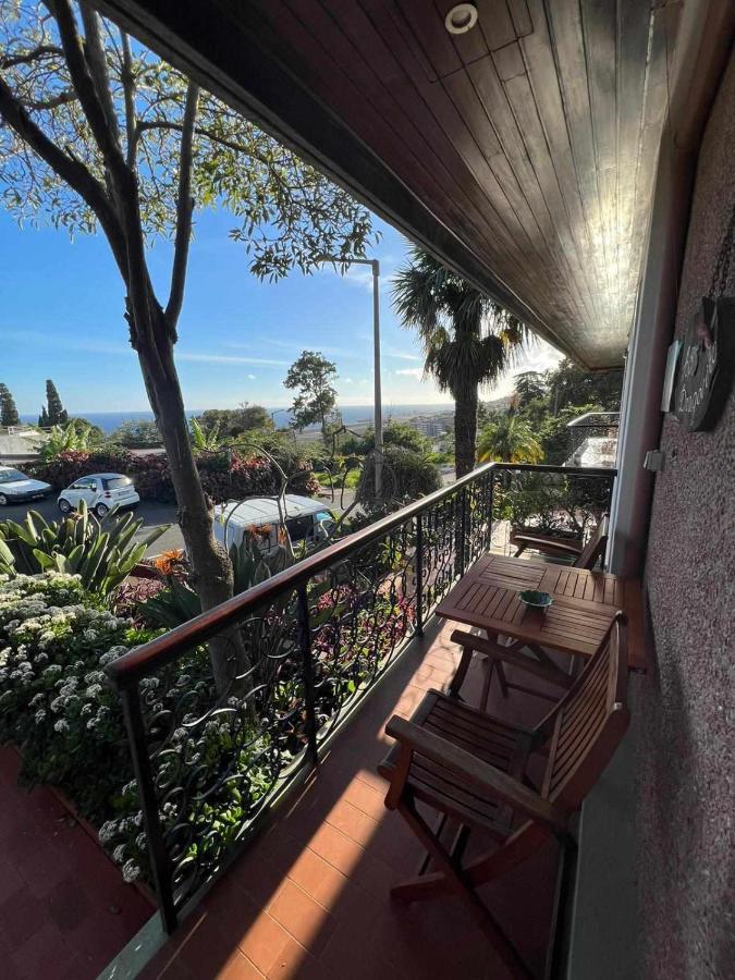 Vila Gama Apartamentos rodeados de natureza com vista para o mar Machico  Ruang foto