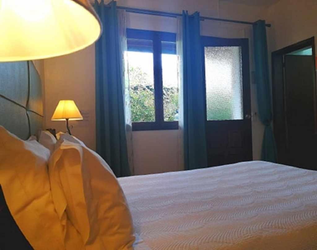 Vila Gama Apartamentos rodeados de natureza com vista para o mar Machico  Ruang foto